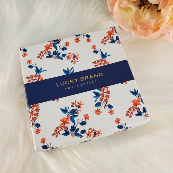 LUCKY BRAND GOLD TONE EARRINGS NEW - Picture 2 of 8